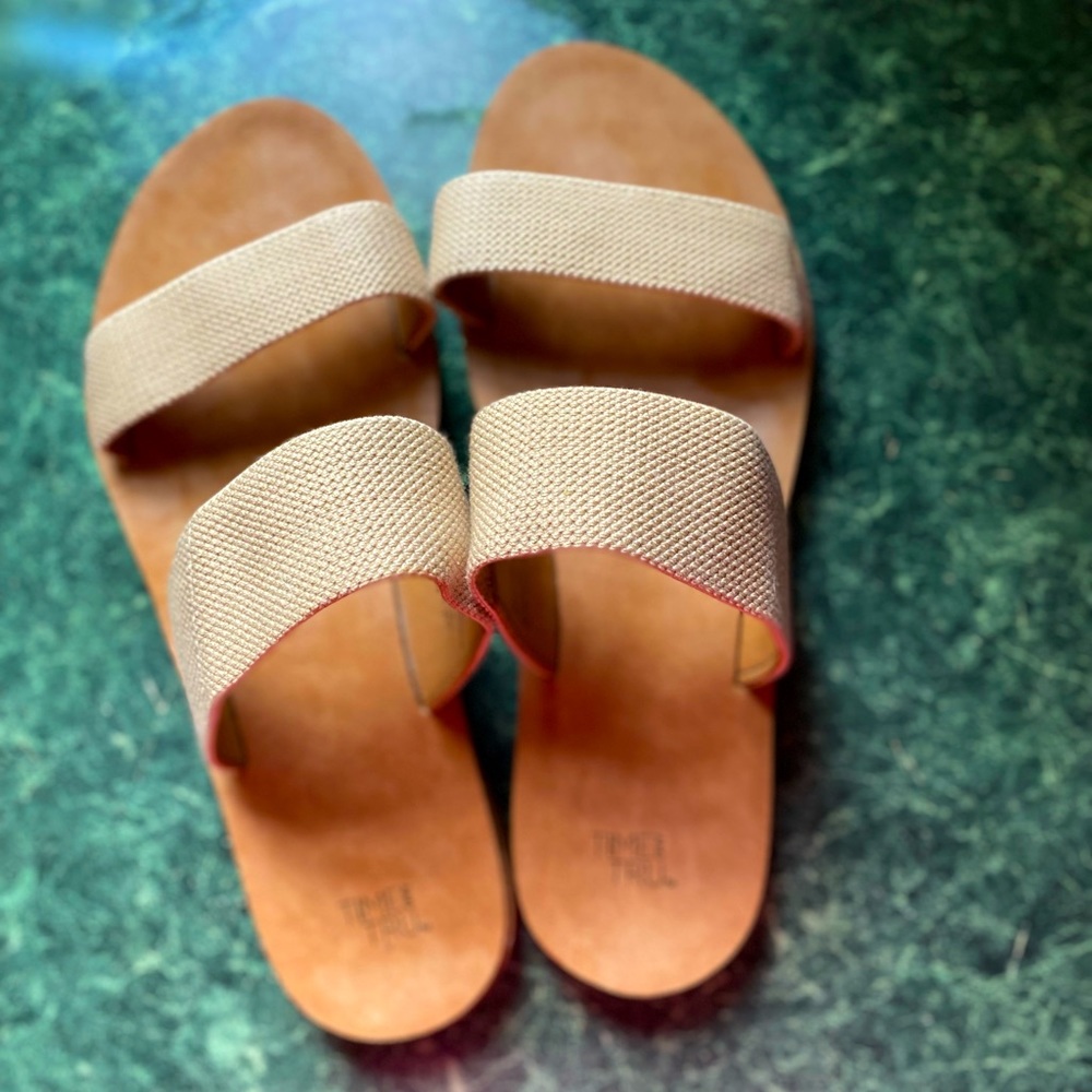 Sandals- Time and Tru